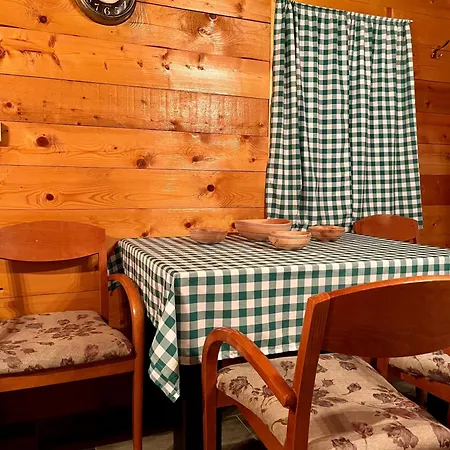Feriehus Planinske Kolibe 1 *